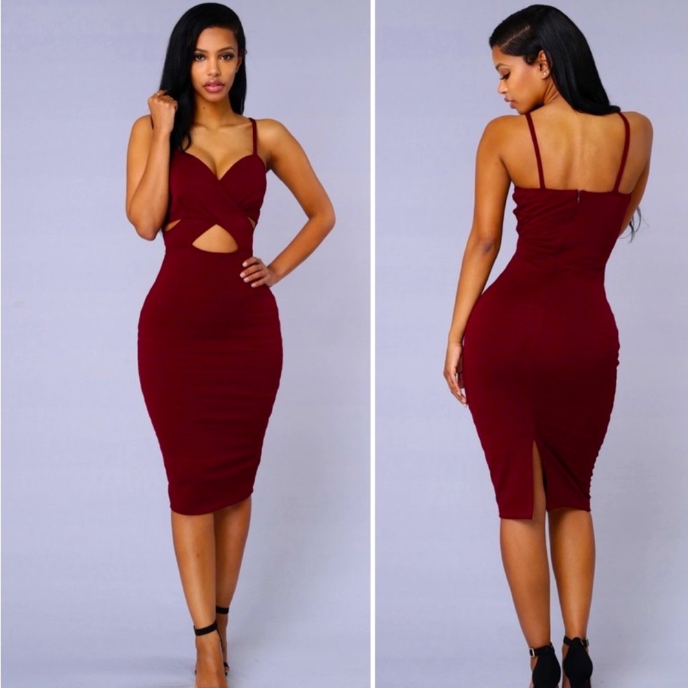 FASHION NOVA Set You Free Dress Color Burgundy